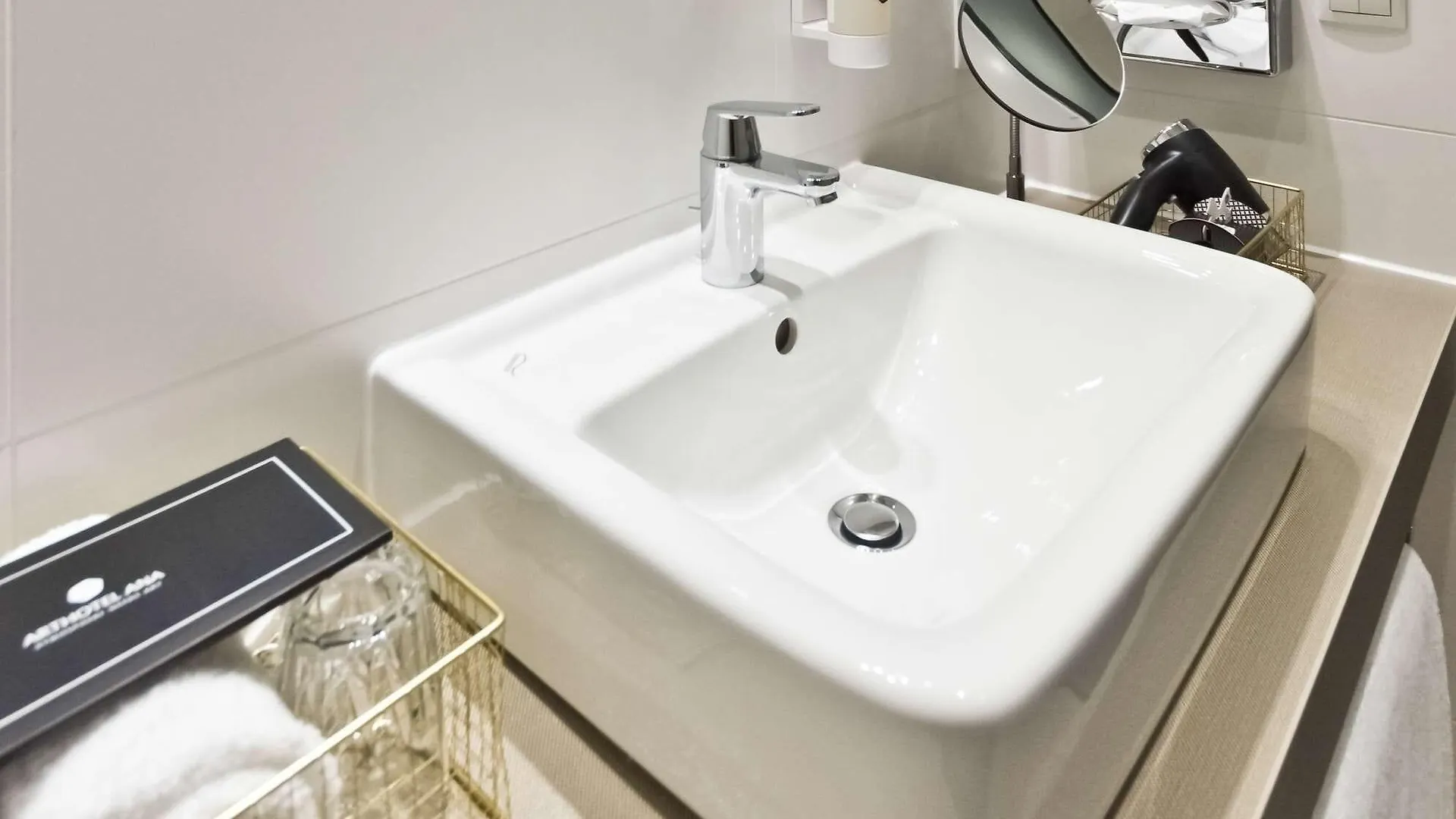 Elaya Hotel Munich City